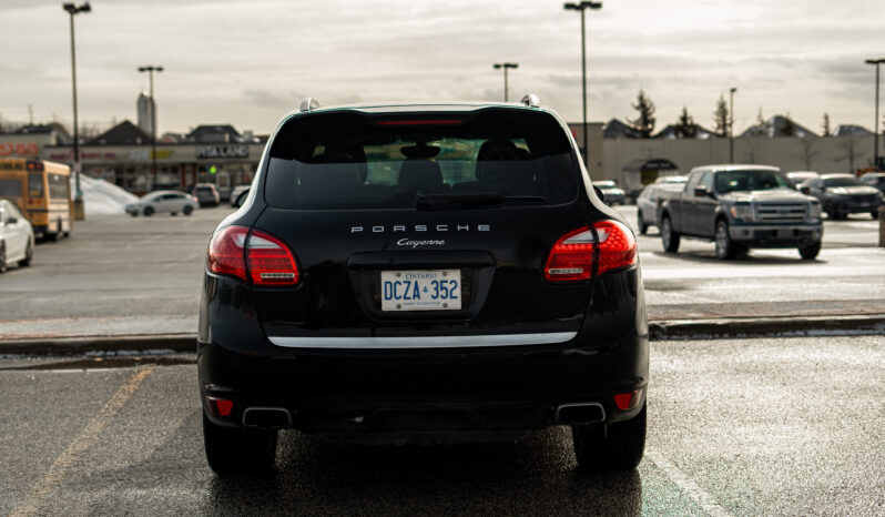 
								2017 Porsche Cayenne- 180000 km full									