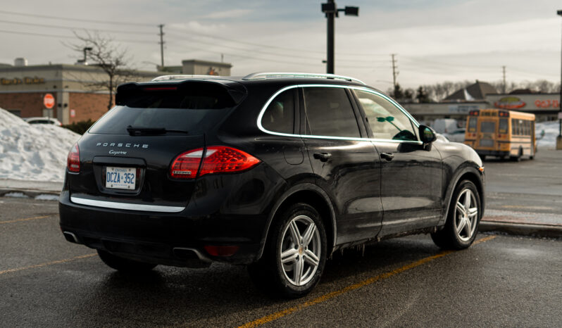 2017 porsche cayenne- 180000 km