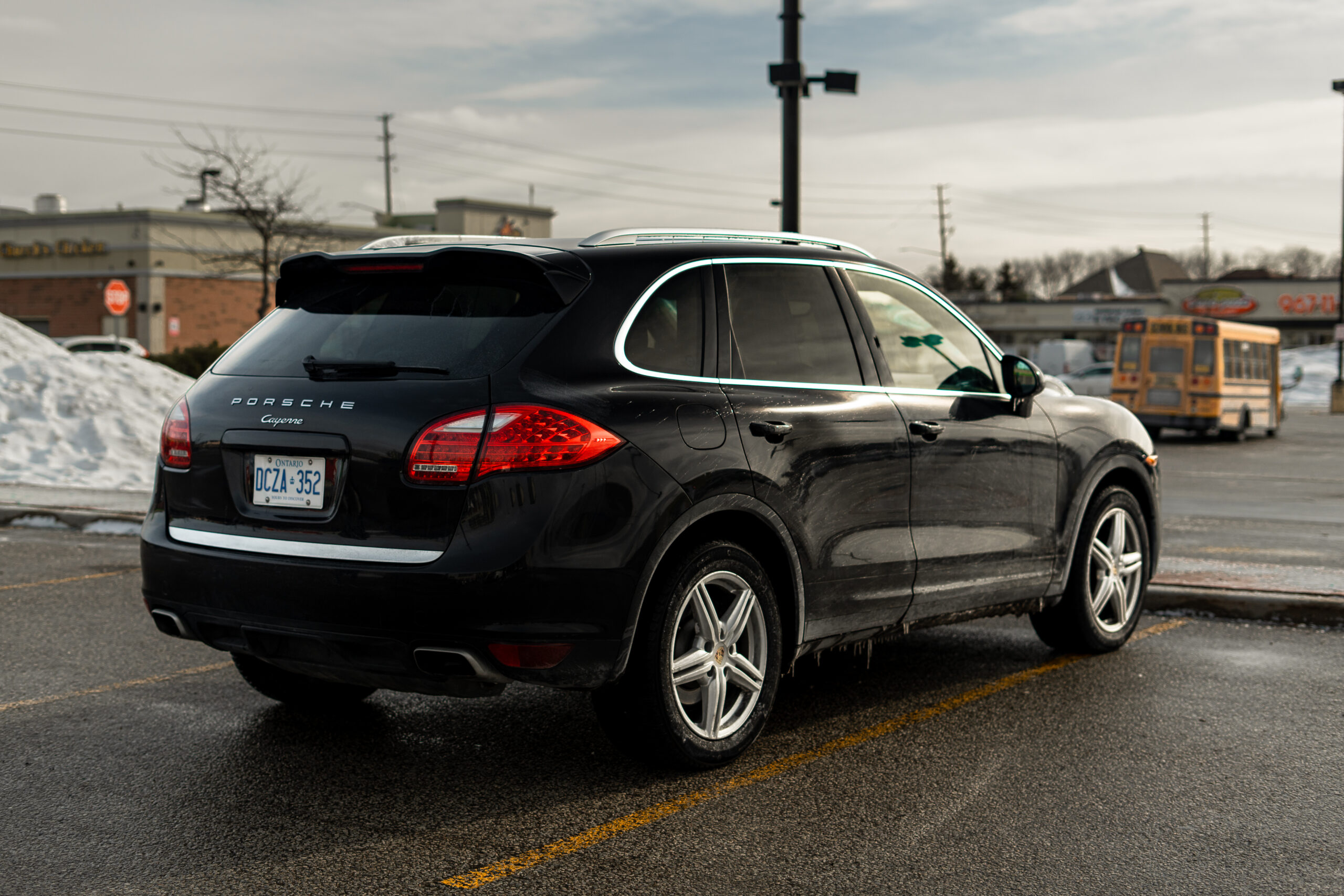 2017 porsche cayenne- 180000 km