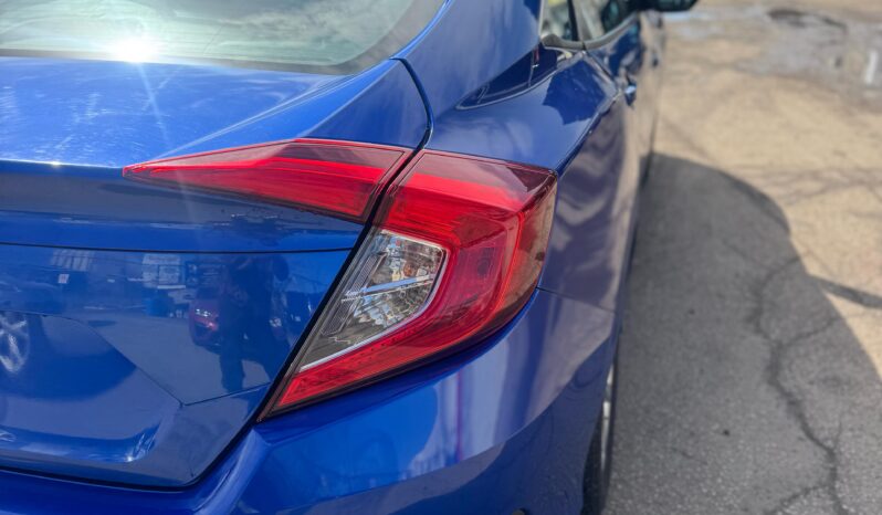 
								2018 Honda Civic full									