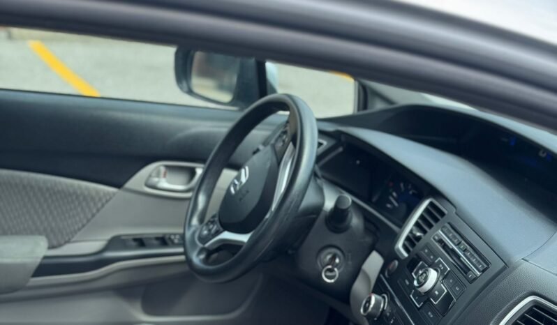 
								2015 Honda Civic full									