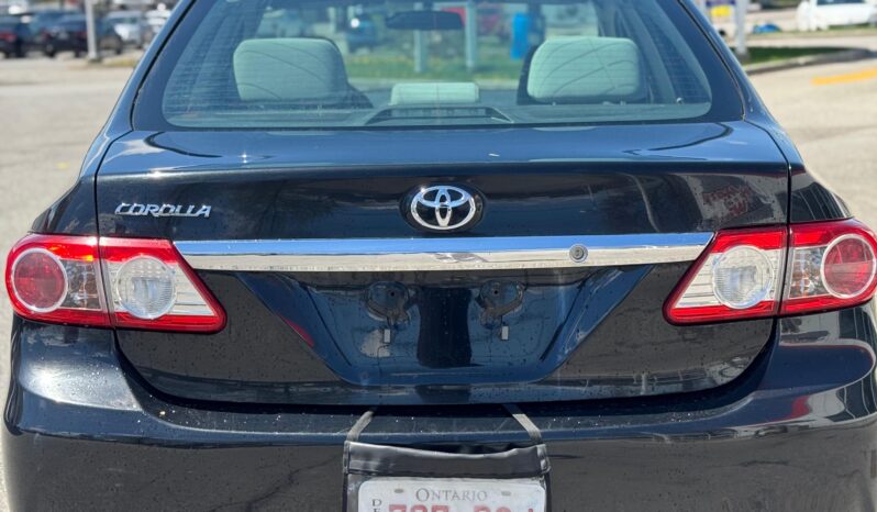 
								2013 Toyota Corolla full									