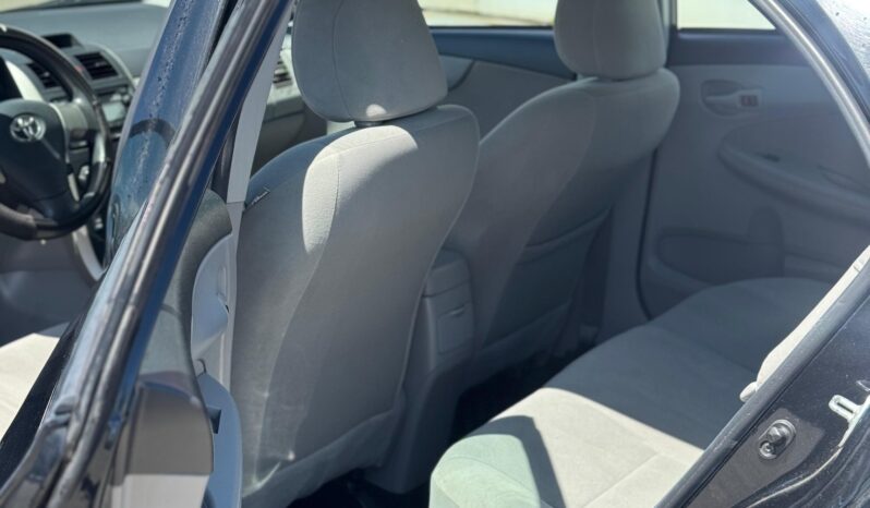 
								2013 Toyota Corolla full									