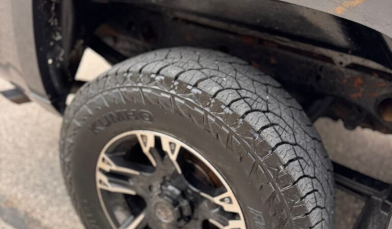 
								2014 Chevy Silverado 1500 full									