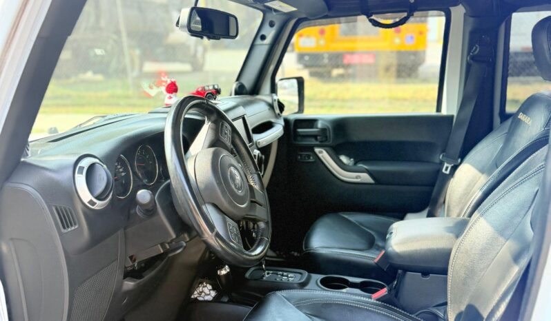 
								2013 Jeep Wrangler 4×4 full									