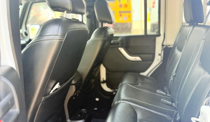 
								2013 Jeep Wrangler 4×4 full									