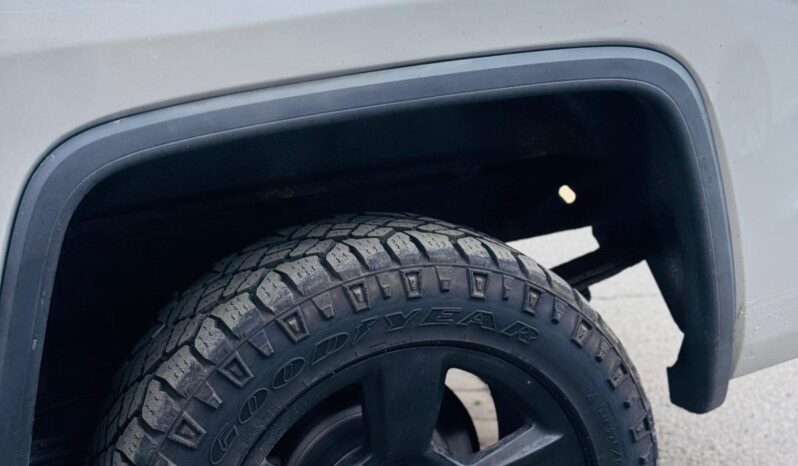 
								2015 GMC Sierra 1500 full									