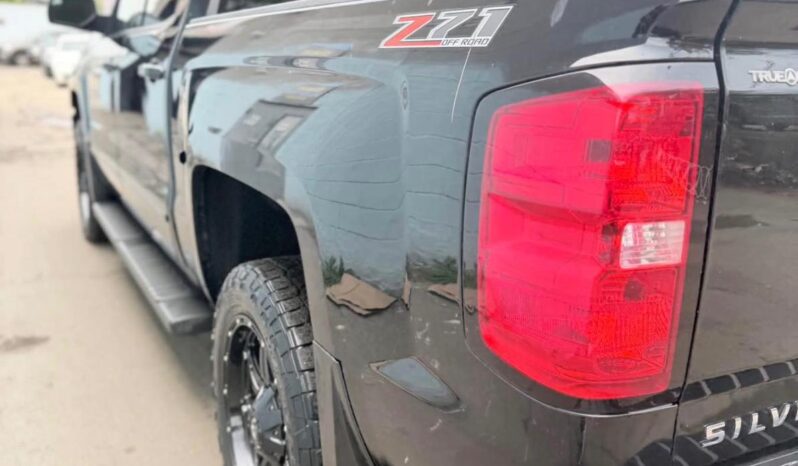 
								2017 Chevrolet Silverado full									