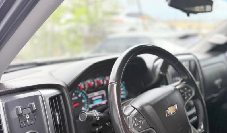 
								2017 Chevrolet Silverado full									