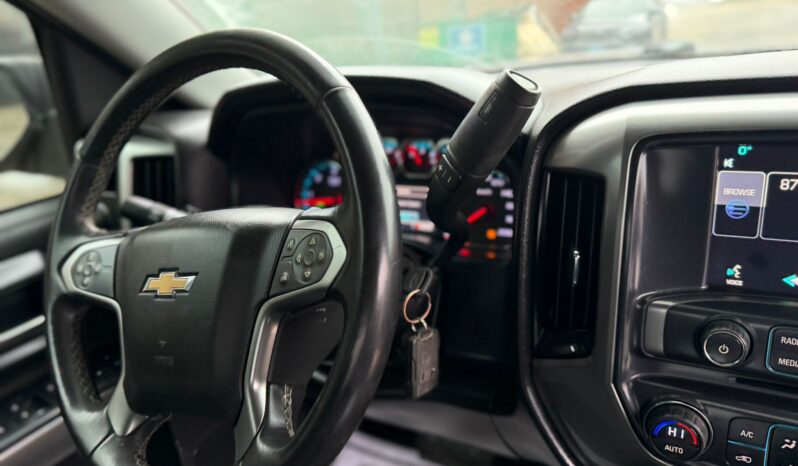 
								2014 Chevrolet Silverado 4×4 — Certified full									