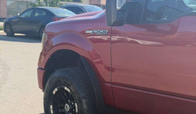 
								Ford F-150 Lariat 5.0L V8 full									