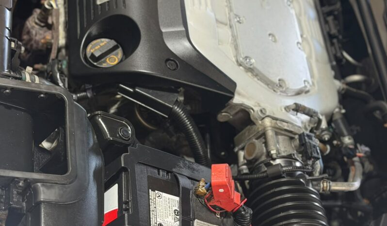 
								2012 Honda Accord V6 Certified Sedan full									
